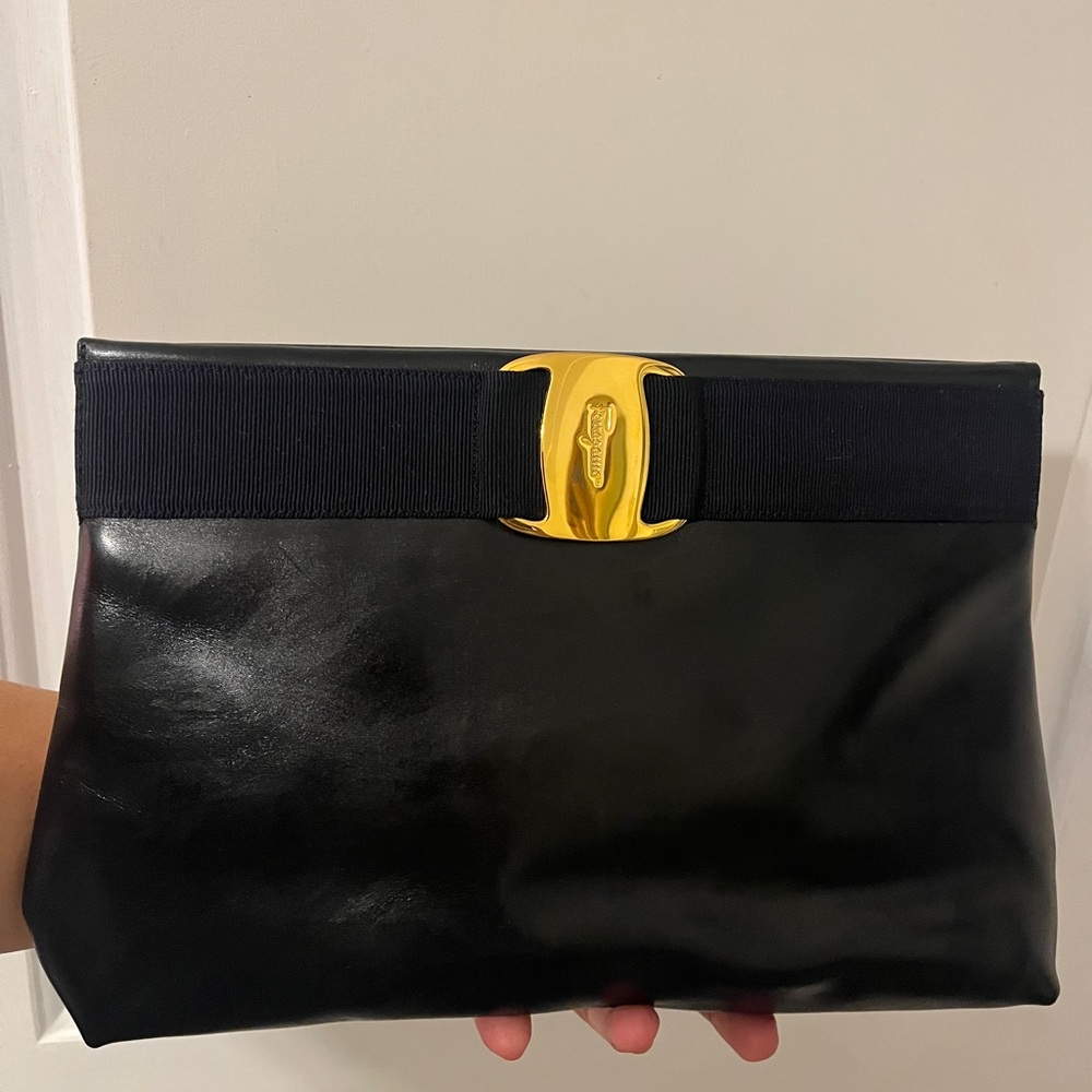 Salvatore Ferragamo Vala Leather Clutch Crossbody Bag Vara Bow Gold Buckle Purse - Picture 16 of 16